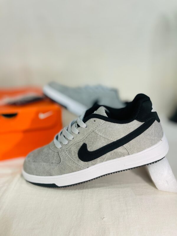 AF1 Court Borough Low 2 Grey-Black - Image 2