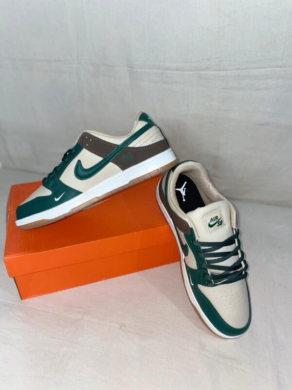 AF1 Low Gorge Green - Image 3