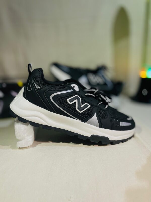 NB Sports Black-white - Image 3