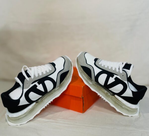 Valentino Garavani Black-White - Image 4